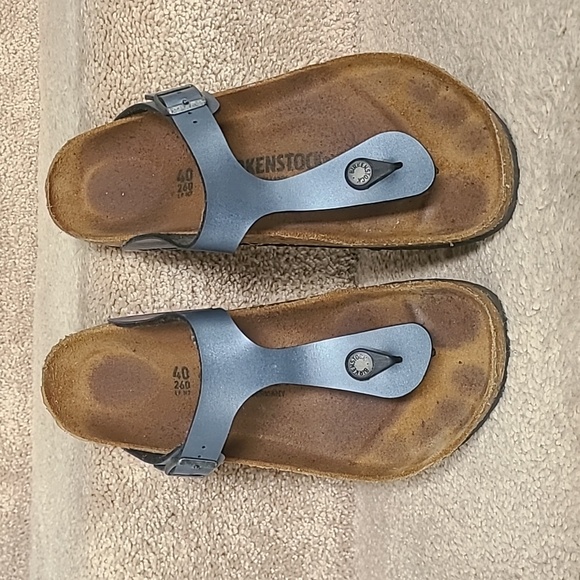 Birkenstock Women's Gizeh Sandals - Picture 2 of 4
